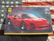 images/productimages/small/Ferrari F40 italeri 1;16.jpg